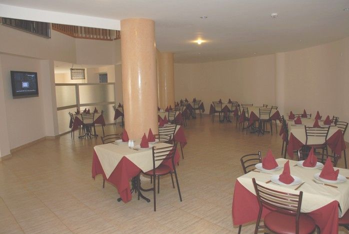 Photo of restaurant of hotel 