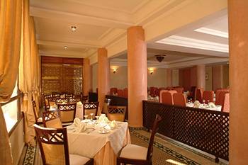 Photo of restaurant of hotel 